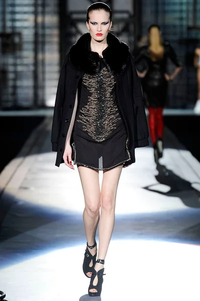 Look 23